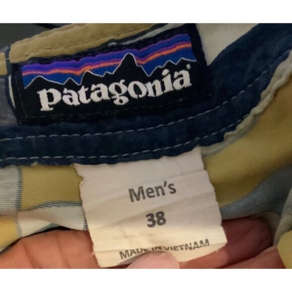 Patagonia mens shorts size 38  zip pocket 3D print - Picture 8 of 8